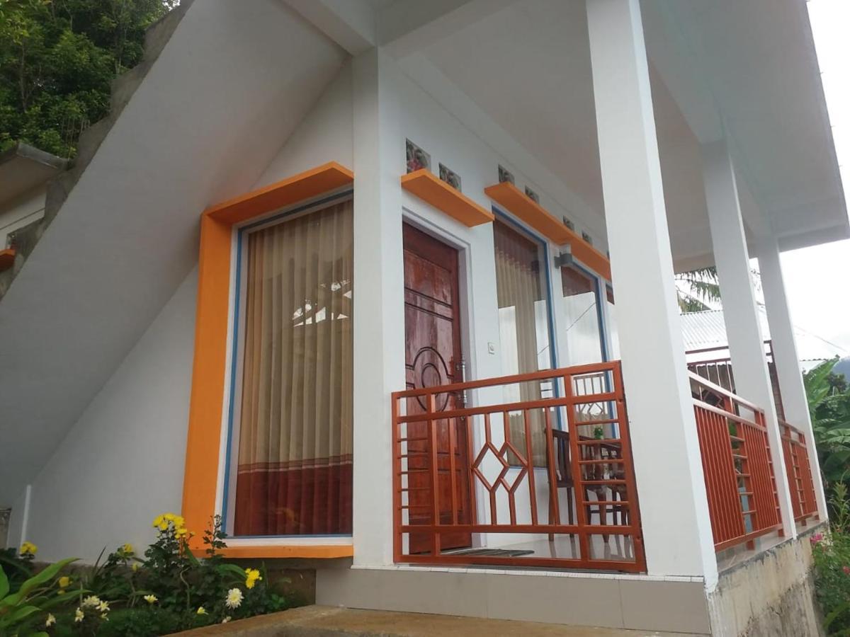 Bintang Bungalow Tour & Travel クリムトゥ エクステリア 写真