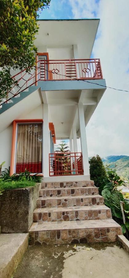 Bintang Bungalow Tour & Travel クリムトゥ エクステリア 写真