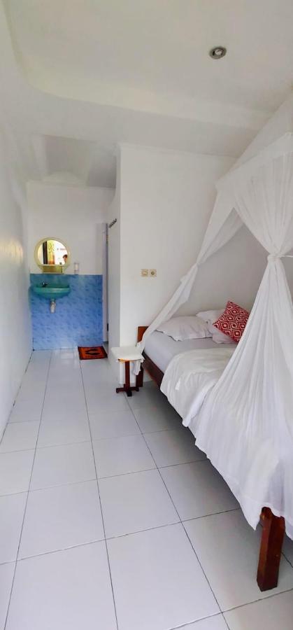 Bintang Bungalow Tour & Travel クリムトゥ エクステリア 写真