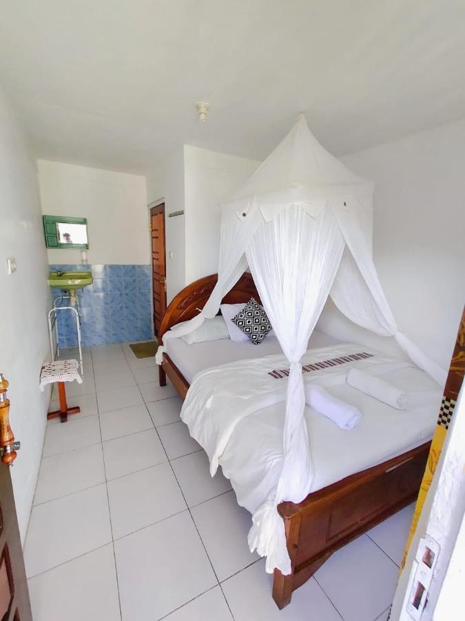 Bintang Bungalow Tour & Travel クリムトゥ エクステリア 写真