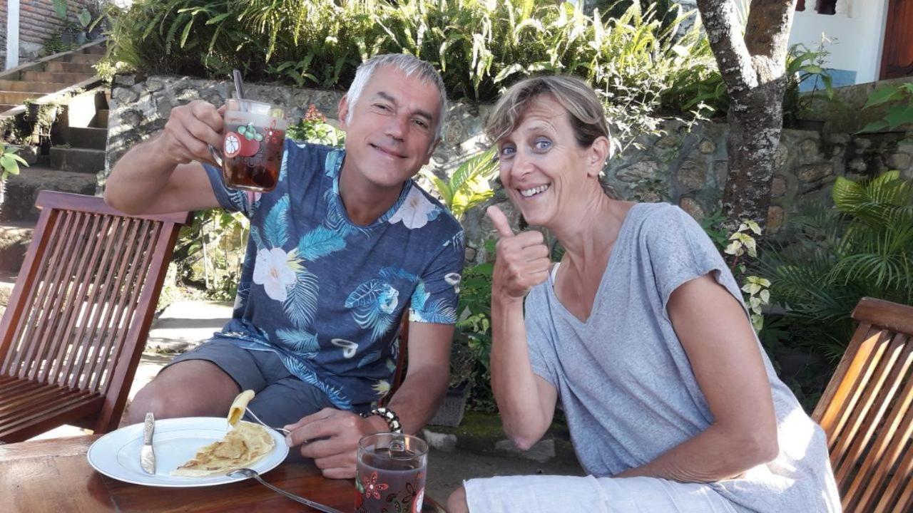 Bintang Bungalow Tour & Travel クリムトゥ エクステリア 写真
