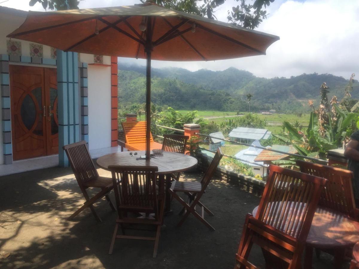 Bintang Bungalow Tour & Travel クリムトゥ エクステリア 写真