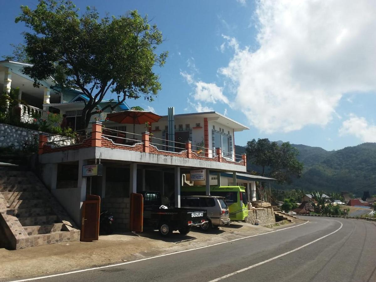 Bintang Bungalow Tour & Travel クリムトゥ エクステリア 写真