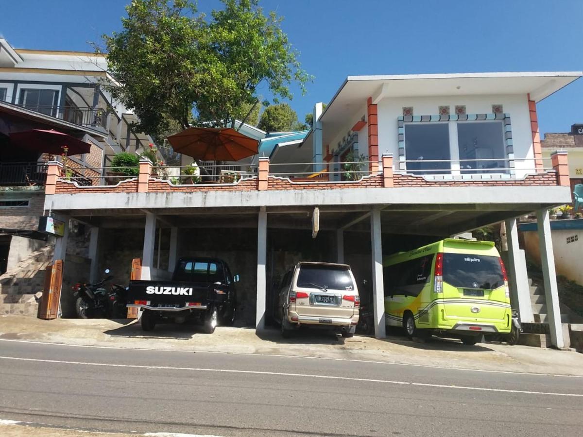 Bintang Bungalow Tour & Travel クリムトゥ エクステリア 写真